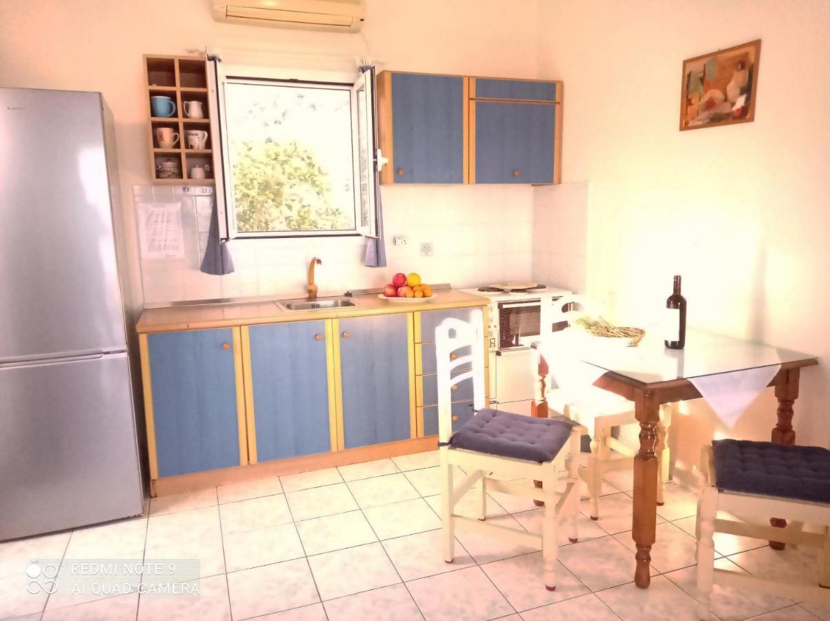 Evangelia House Sea View Apartments Agia Pelagia  外观 照片