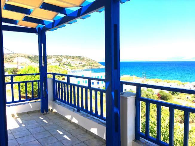 Evangelia House Sea View Apartments Agia Pelagia  外观 照片