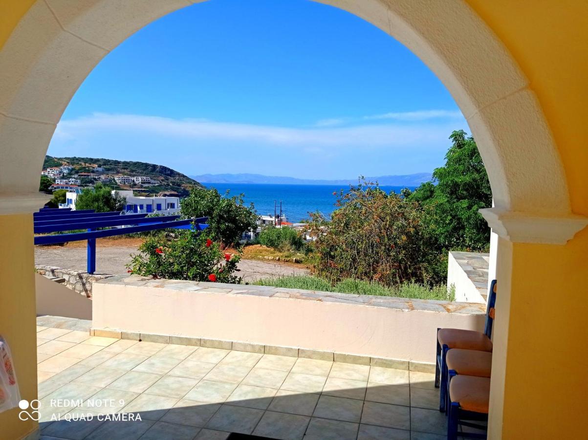 Evangelia House Sea View Apartments Agia Pelagia  外观 照片