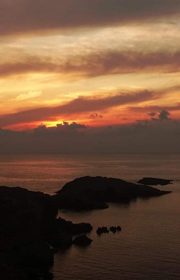 Evangelia House Sea View Apartments Agia Pelagia  外观 照片